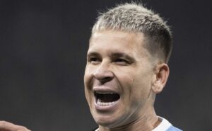 paulo bracks, do santos, se posiciona sobre futuro de soteldo no grêmio: "oficialmente não houve..."