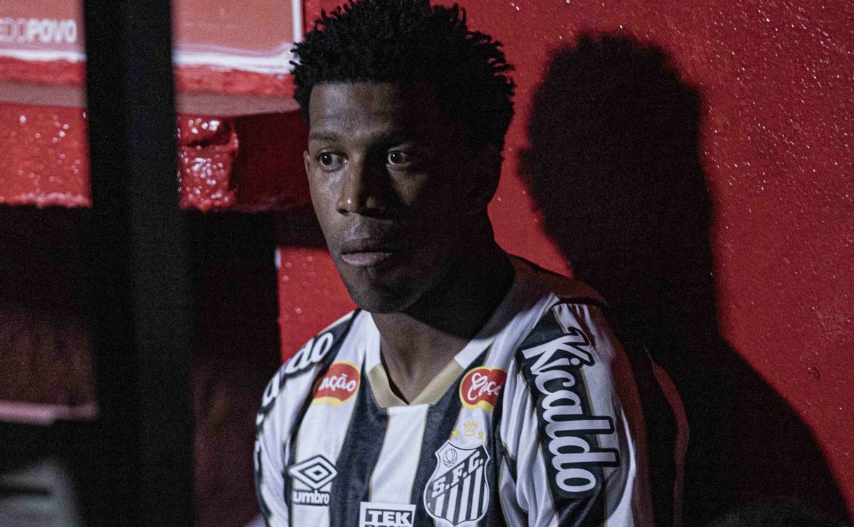 gil aceita adiar aposentadoria, mas pede salário de r$ 500 mil para renovar com santos