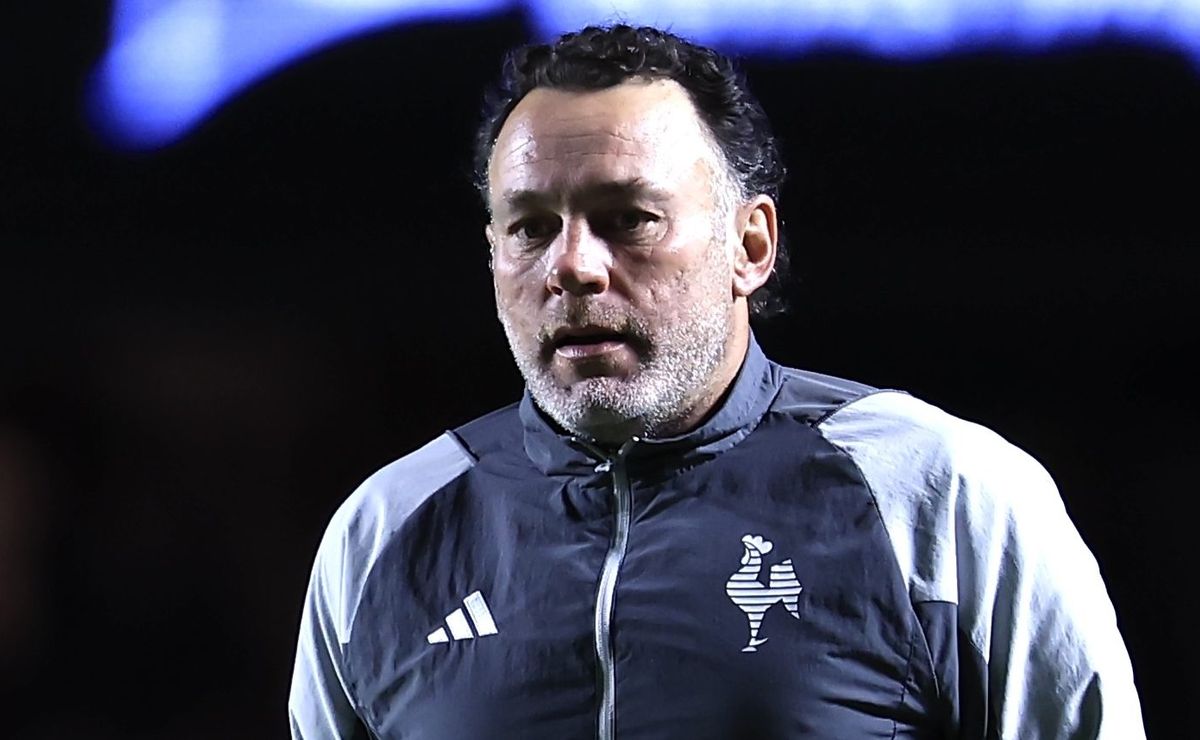 atlético mg de gabriel milito aceita liberar vargas e destino pode ser o flamengo