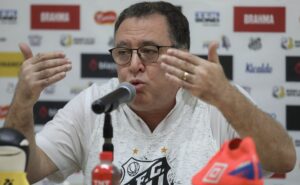 elenco do santos se revolta com marcelo teixeira e ameaça não entrar em campo