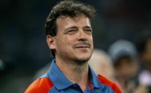 barreal reaparece no cruzeiro e retorno deve acontecer em momento decisivo para diniz