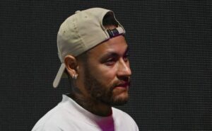 neymar fica revoltado com rodri e dá resposta ácida para o espanhol: "virou"