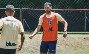 escalação do são paulo: sem calleri, zubeldía esboça time titular ofensivo para pegar grêmio