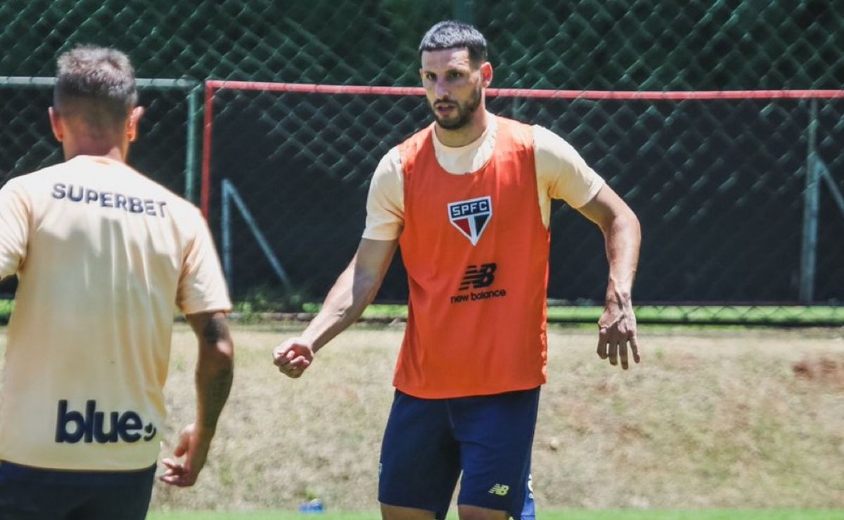 escalação do são paulo: sem calleri, zubeldía esboça time titular ofensivo para pegar grêmio