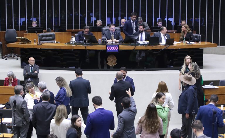 projeto com medidas para combater apostas por menores tem urgência aprovada pela câmara dos deputados