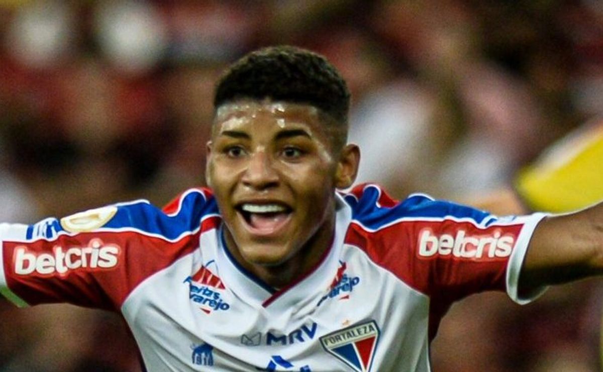 fluminense surpreende e acerta a contratação do meia hércules, do fortaleza, por r$ 29 milhões