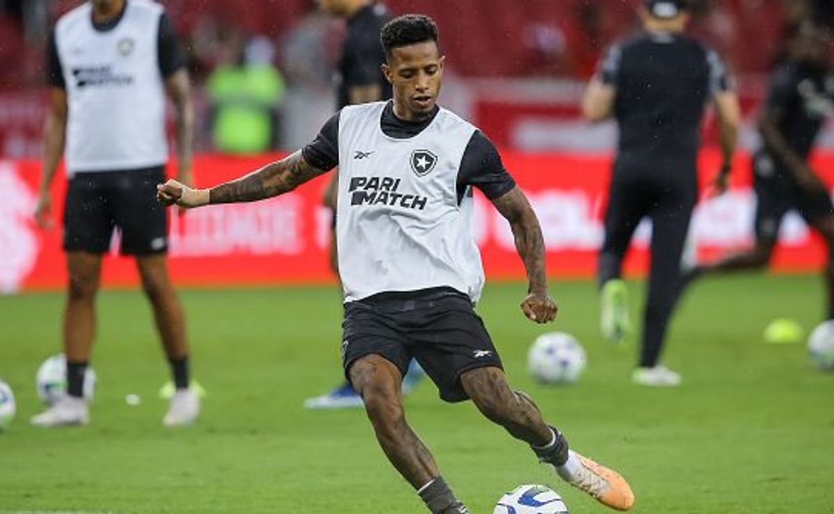 vasco faz nova tentativa por tchê tchê após botafogo liberar o meio campista