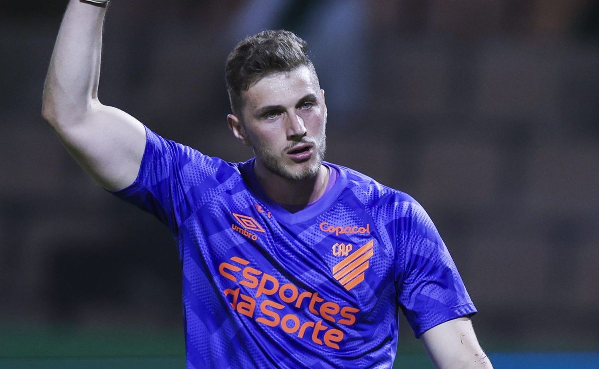 empresário de bento, ex athletico pr, é arma do palmeiras para acertar com camisa 8 aprovado por abel