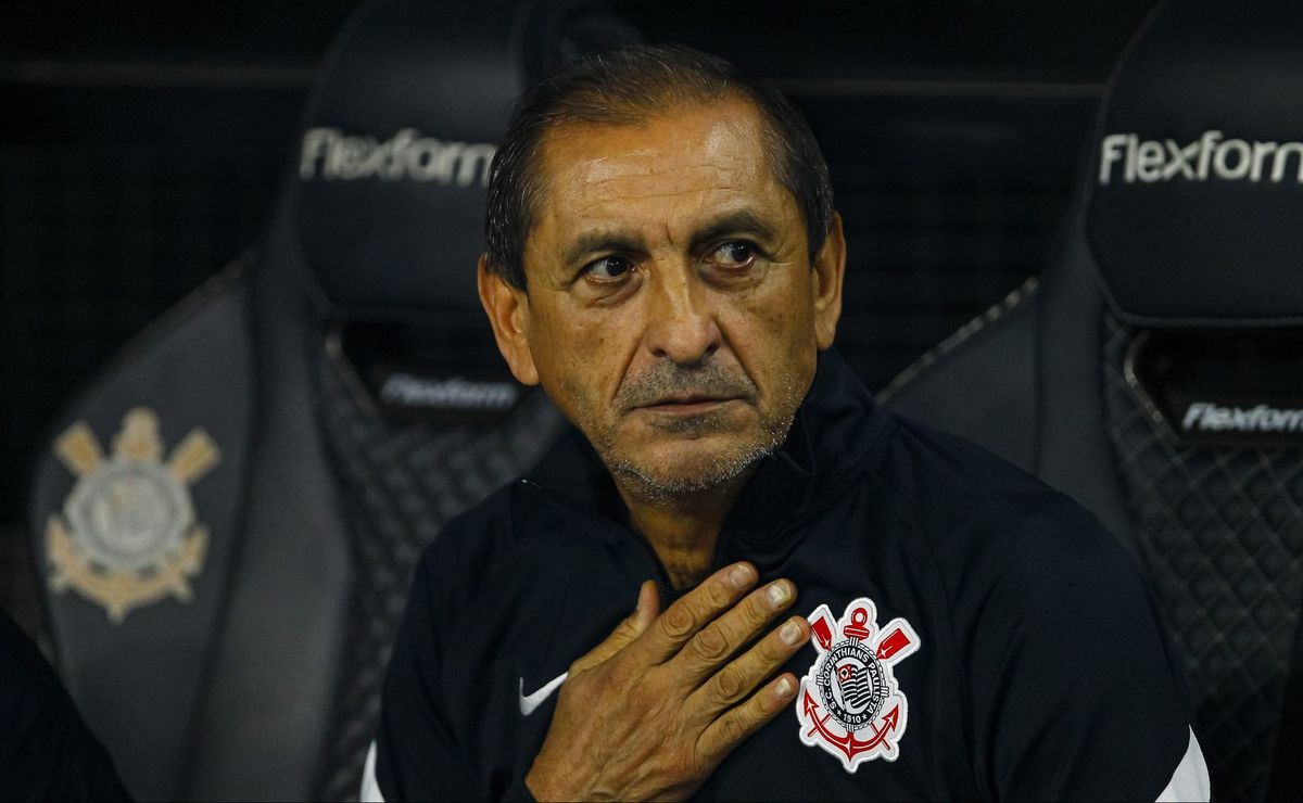 ramón díaz desabafa sobre problema enfrentado no corinthians e faz cobrança: “no momento ruim...”