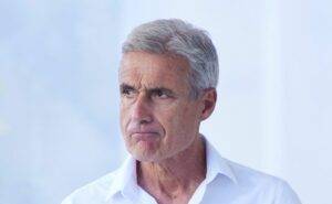 luís castro, alvo do santos, revela real intenção na carreira e cria incógnita: “não exclui nada”