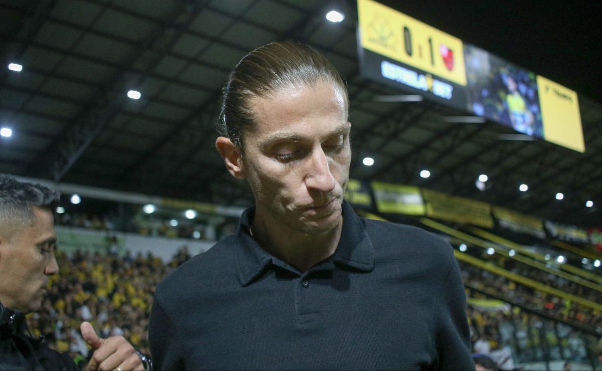 bap e josé boto conversam com outros técnicos para o flamengo e decidem que filipe luís continua 