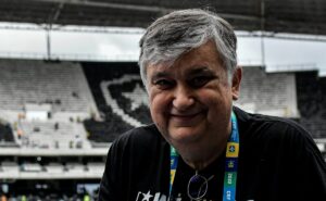 durcesio mello elege o jogador símbolo da libertadores do botafogo: "time sem ele é outro"