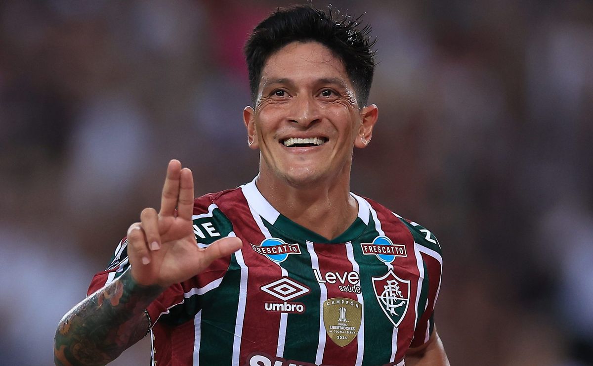 santos continua de olho em germán cano, do fluminense, e salário é de r$ 700 mil