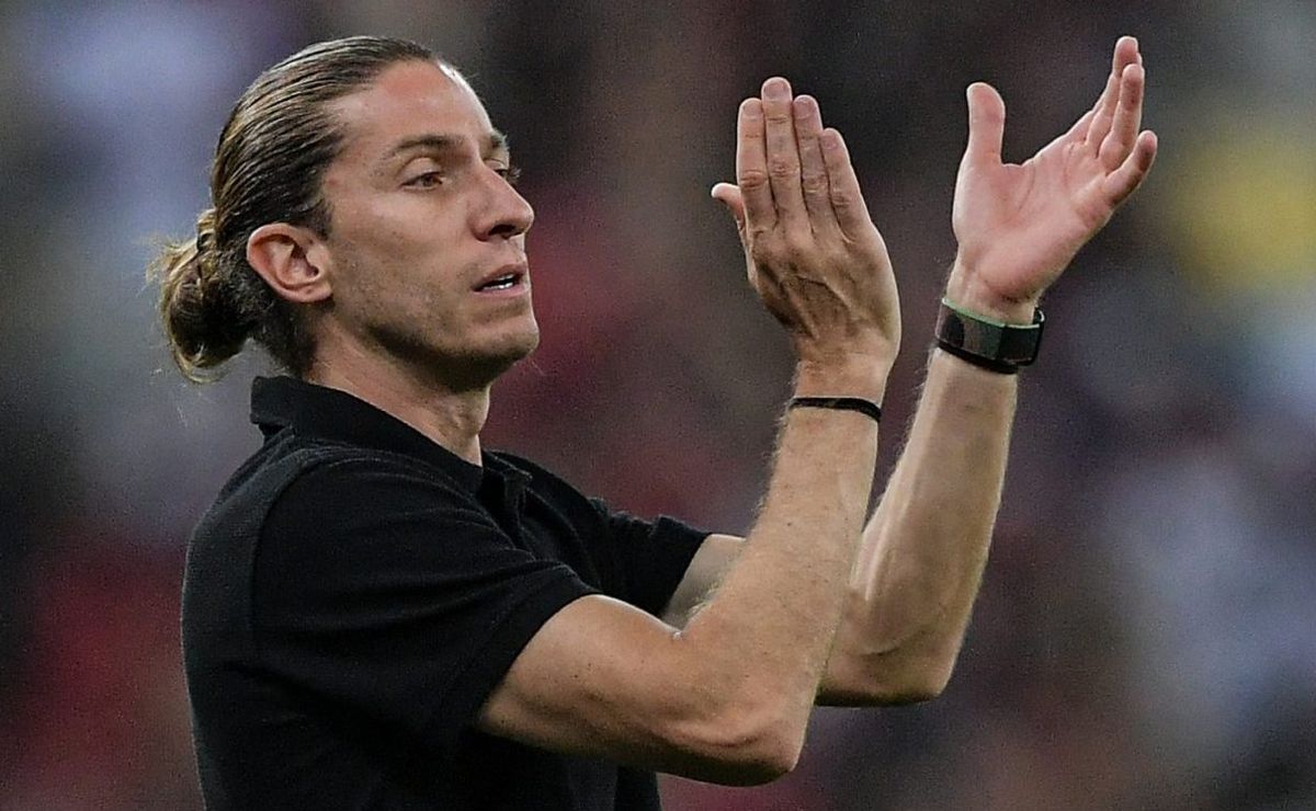 filipe luís elege titular do flamengo como melhor do brasil na posição: "wesley é incansável"