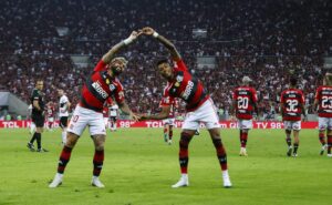 bruno henrique é liberado pelo stjd e estará em despedida do gabigol no flamengo