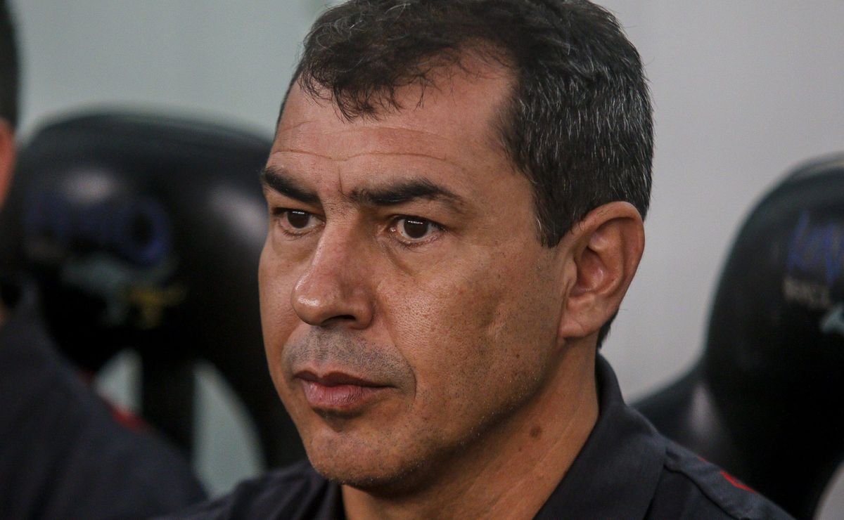 pedrinho deve definir 3 contratações após chegada de carille como treinador do vasco