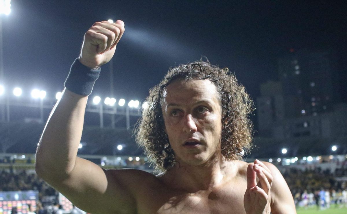 david luiz no corinthians em 2025 tem reprovação da torcida: "não vem jogando nada"