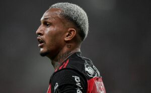flamengo e wesley definem venda de r$ 191 milhões para europa somente em julho