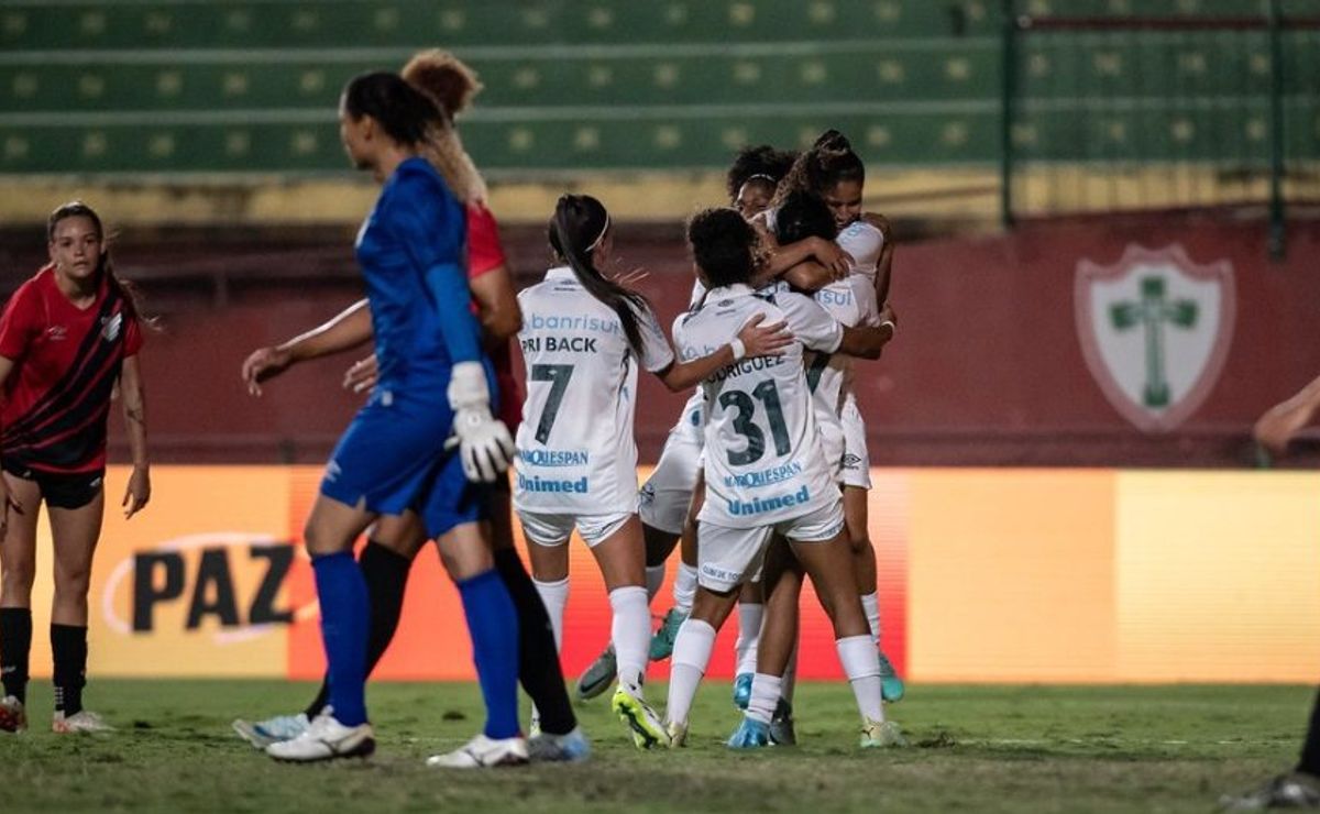 grêmio atropela athletico pr na ladies cup e torcida reage: "hoje deu gosto de ver"