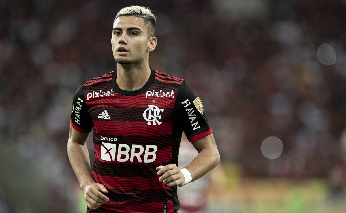 palmeiras envia oferta por andreas pereira e fulham deve responder após natal, afirma andré hernan