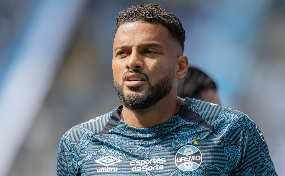 grêmio decide contratar substituto imediato de reinaldo e faz contato por bruno pacheco, do fortaleza