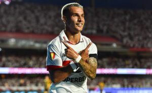 ferreirinha é cotado no bahia e são paulo tem resposta imediata sobre venda 