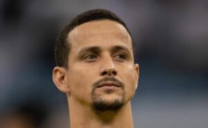 luiz felipe no grêmio causa divisão e comparação com ely vem à tona: “Único defeito é…”