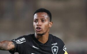decisão de tchê tchê ganha destaque no vasco e jogador define onde vai jogar
