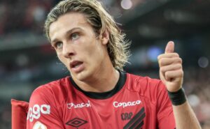 canobbio, alvo do santos, não deve permanecer no athletico pr para disputar a série b