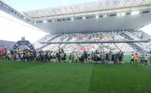 vaquinha do corinthians atinge novo valor recorde; veja quantia total arrecadada