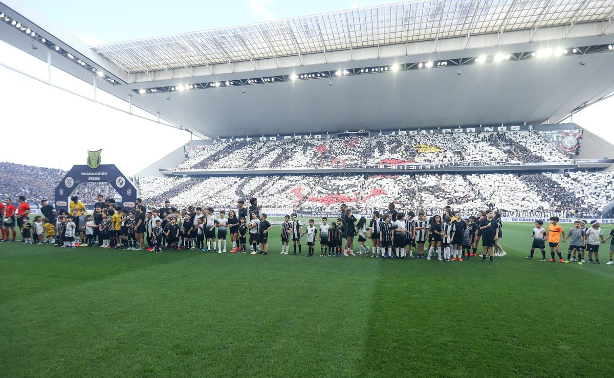 vaquinha do corinthians atinge novo valor recorde; veja quantia total arrecadada