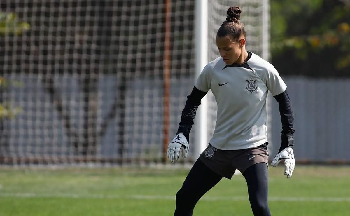 corinthians atualiza estado de rillary após queda na copinha e torcida apoia: "simbora, minha goleira!"