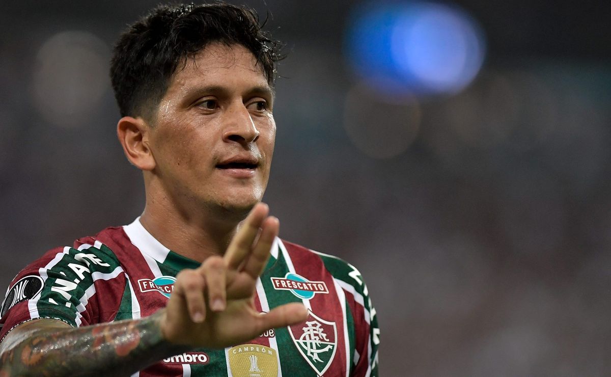 santos quer fechar contratação de germán cano com o fluminense trocando jogadores 