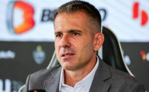 victor toma a frente no atlético mg e pode negociar alan franco com o tigres, do méxico