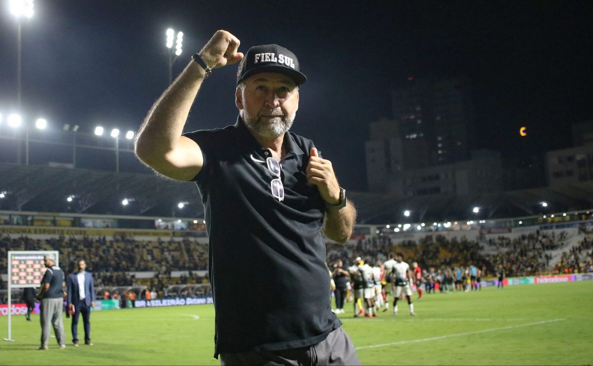 augusto melo é notificado e votação do impeachment no corinthians não acontece