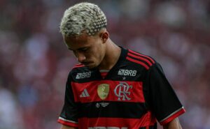matheus gonçalves admite ter cogitado saída do flamengo antes da chegada de filipe luís