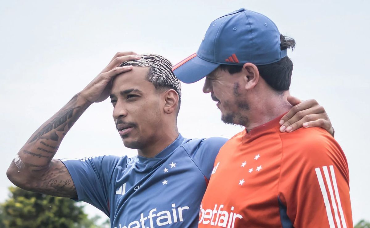 matheus pereira e fernando diniz têm ótima relação no cruzeiro após polêmica