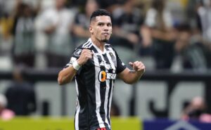 além de facundo torres, palmeiras acerta contratação de paulinho após troca de documentos com atlético mg