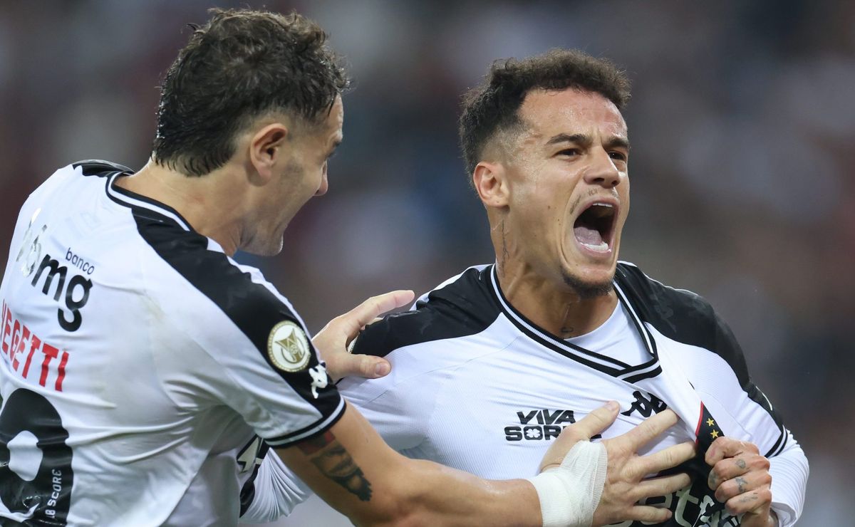 vegetti e coutinho são ovacionados pela torcida do vasco: "eram os problemas"