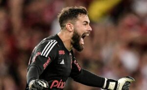 matheus cunha tem futuro indefinido no flamengo e situação é exposta após sondagens