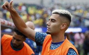 andreas pereira de volta ao flamengo pode acontecer se o clube quiser; prioridade do meia é o crf