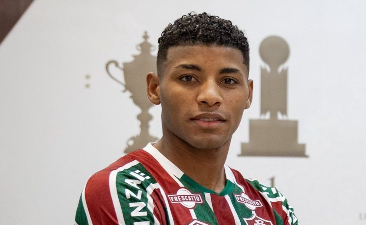 após anunciar hércules, fluminense fica perto de emprestar meia david terans ao peñarol uru