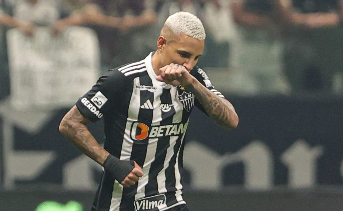 guilherme arana se posiciona sobre perda do título da libertadores e manda recado a torcida 