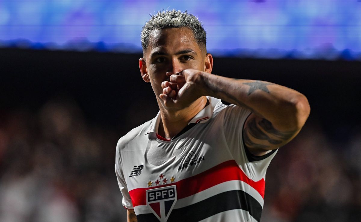 após contato por luciano, santos recebe resposta do atacante sobre negócio 