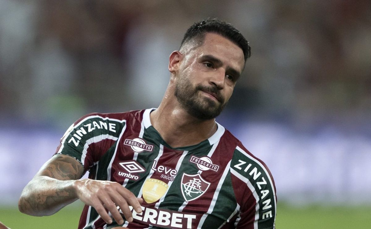 renato augusto toma decisão importante no fluminense e carreira de ex corinthians pode ser afetada