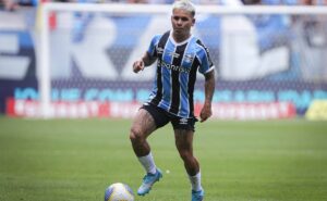 grêmio quer fechar com substituto de soteldo após não acordo com santos