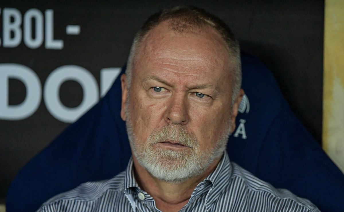 mano menezes destaca importância do mental na busca do fluminense pelo empate 