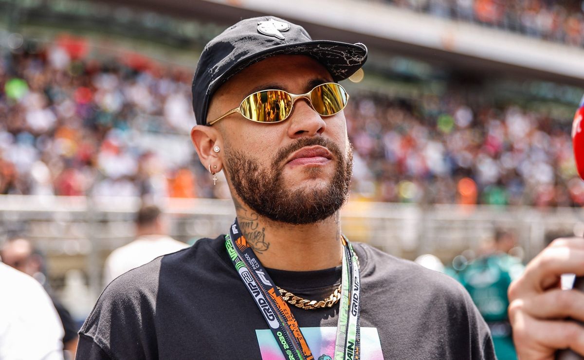 neymar surge cantando música do corinthians em vídeo e fiel torcida pede sua contratação