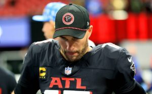 atlanta falcons está considerando uma grande decisão sobre kirk cousins ​​e michael penix jr.