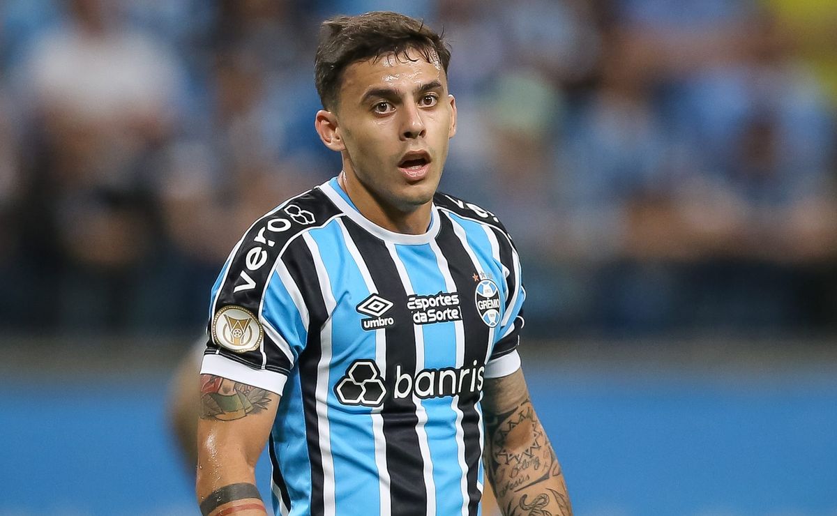 carballo entra na pauta do grêmio e tem data prevista para reforçar o elenco de quinteros